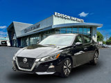 Used 2022 Nissan Altima 2.5 SV image 2