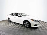Certified 2021 Nissan Altima 2.5 SV image 3