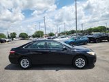 Used 2016 Toyota Camry LE image 3