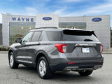 Used 2022 Ford Explorer XLT w/ Equipment Group 202A image 4