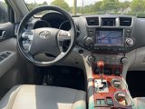 Used 2012 Toyota Highlander Limited image 2