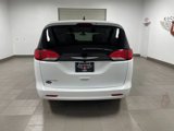 Used 2022 Chrysler Voyager LX image 5