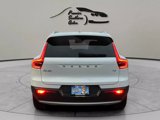 Used 2020 Volvo XC40 T4 Momentum image 6