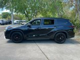 Used 2024 Toyota Highlander XSE image 2