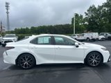 Used 2024 Toyota Camry SE image 4