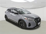 Used 2023 Nissan Kicks SR image 3