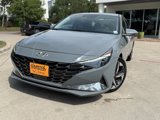 Used 2021 Hyundai Elantra Limited image 2