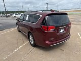 Used 2019 Chrysler Pacifica Touring-L image 5
