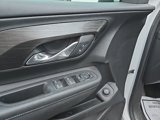 Used 2022 GMC Terrain SLE w/ Driver Convenience Package image 4