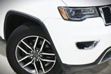 Used 2021 Jeep Grand Cherokee Limited w/ Premium Lighting Group image 2