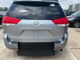 Used 2014 Toyota Sienna LE image 5