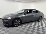 Used 2025 Hyundai Elantra Sport image 2
