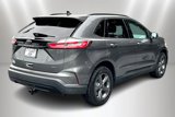 Used 2022 Ford Edge SEL w/ Sport Appearance Package image 2