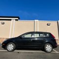 Used 2012 Hyundai Elantra GLS image 2