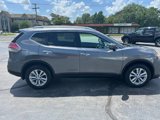 Used 2016 Nissan Rogue SV image 4