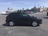 Used 2022 Toyota Corolla Cross LE image 2