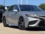 Used 2021 Toyota Camry SE image 3