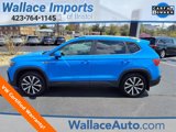 Certified 2022 Volkswagen Taos SE w/ IQ.Drive SE Package image 3