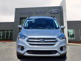 Certified 2017 Ford Escape SE w/ Equipment Group 201A image 2