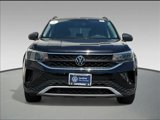 Certified 2023 Volkswagen Taos S image 2