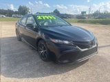 Used 2023 Toyota Camry SE image 2