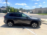 Used 2022 Toyota RAV4 LE image 4