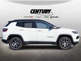 Used 2024 Jeep Compass Limited image 2