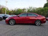 Used 2017 Toyota Camry SE image 4