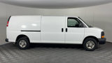 Used 2014 Chevrolet Express 2500 Extended image 2