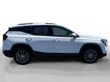 Used 2022 GMC Terrain SLT w/ Infotainment Package II image 6