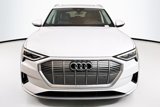 Used 2022 Audi e-tron Premium Plus w/ Premium Plus Package image 2