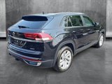 Used 2020 Volkswagen Atlas Cross Sport SE w/ Panoramic Sunroof Package image 5