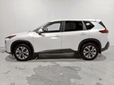 Used 2023 Nissan Rogue SV image 3