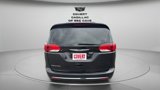 Used 2017 Chrysler Pacifica Touring-L image 6