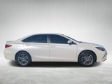 Used 2017 Toyota Camry SE image 2
