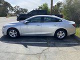 Used 2022 Chevrolet Malibu LT image 3