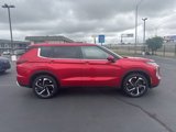 Used 2024 Mitsubishi Outlander FWD image 2