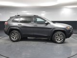 Used 2021 Jeep Cherokee Trailhawk image 4