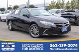 Used 2017 Toyota Camry SE image 1