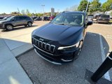 Used 2019 Jeep Cherokee Limited w/ Luxury Group image 4