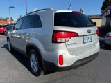Used 2015 Kia Sorento LX image 4