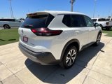 Used 2023 Nissan Rogue SV image 6