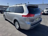 Used 2013 Toyota Sienna XLE image 5