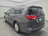 Used 2021 Chrysler Voyager Lxi image 5