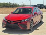 Used 2024 Toyota Camry SE image 3