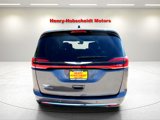 Used 2023 Chrysler Pacifica Touring-L image 3