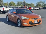 Used 2013 Hyundai Veloster w/ Style Pkg image 3