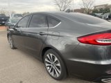 Used 2020 Ford Fusion SE image 4