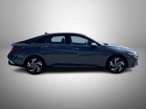 New 2025 Hyundai Elantra Limited image 4