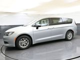 Used 2023 Chrysler Voyager LX image 2